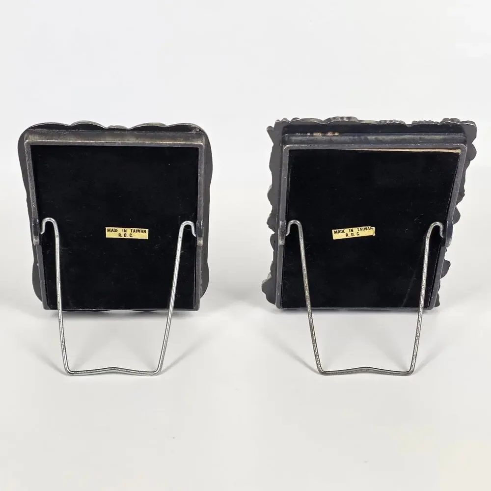 ORNATE SILVER‑TONE MINI FRAMES – VELVET LINED – VINTAGE DECORATIVE SET OF 2